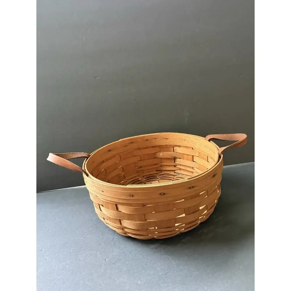 Longaberger Darning Basket, Round, Leather Handles, 9.5” Diameter. 4” Deep
